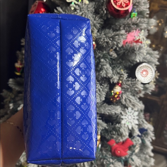 Kate Spade New York
Emerald Avenue Jeralyn Tote Bag - Picture 15 of 15